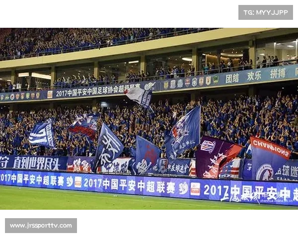 弗兰克告别战感人瞬间,浙江球迷高举致敬横幅 弗兰克告别战感人瞬间,浙江球迷高举致敬横幅